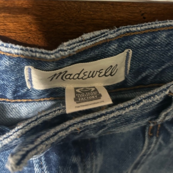 Madewell The Darted Barrel-Leg Jean 29 - Picture 5 of 5